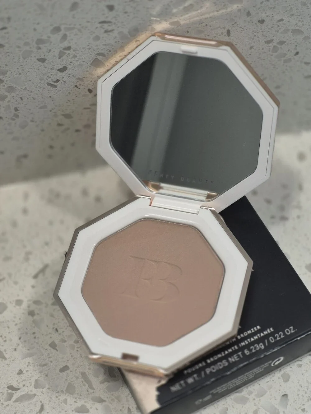 Fenty Beauty Sun Stalk'r Instant Warmth Bronzer